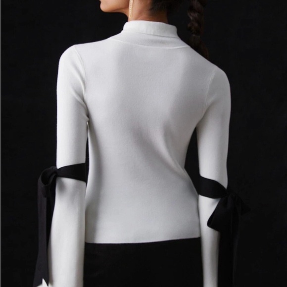 Anthropologie Maeve White Turtleneck Sweater with Black Bow Details size M. - Picture 3 of 7